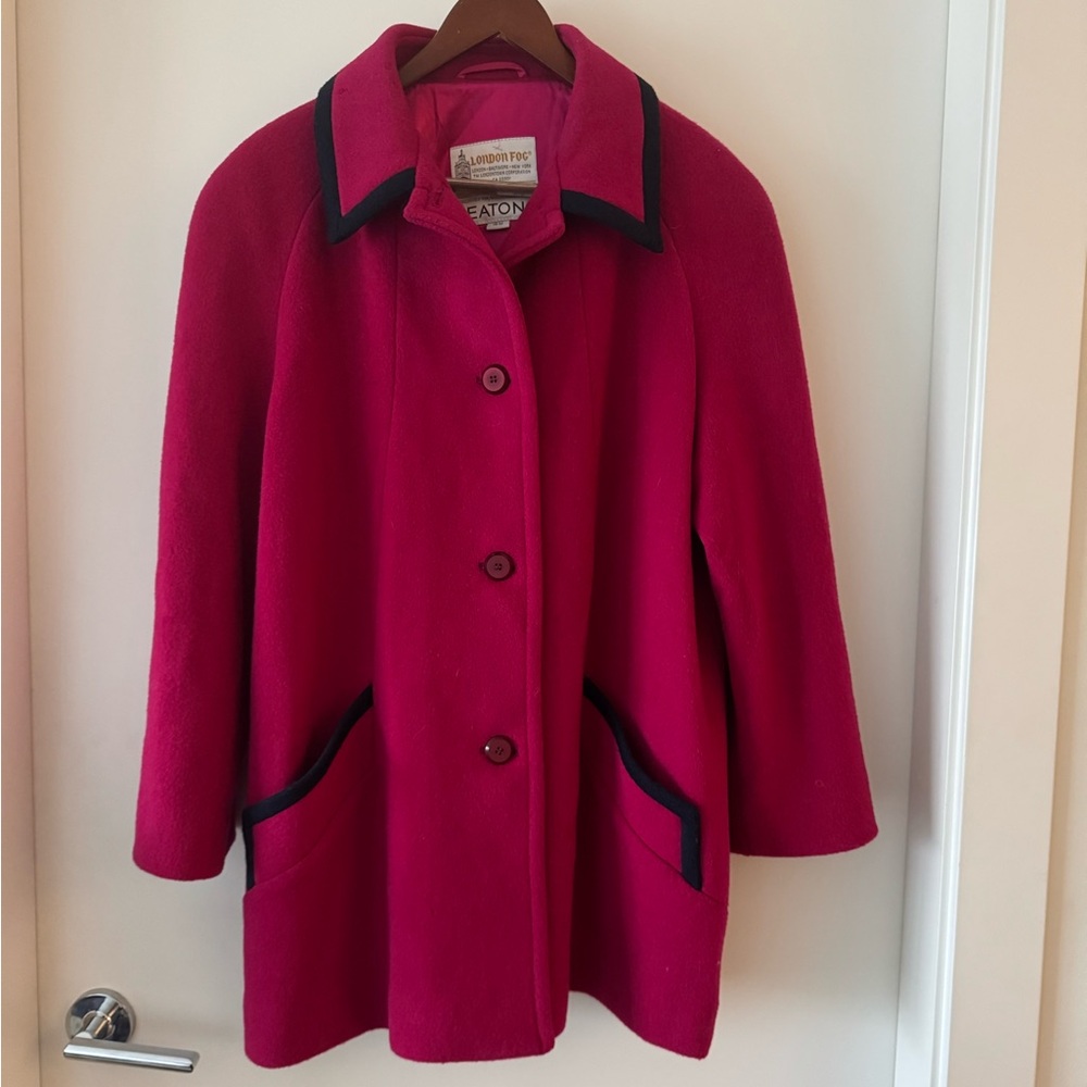 Vintage 1980s London Fog for Eatons Women's Magenta Pink Virgin Wool Coat Size M